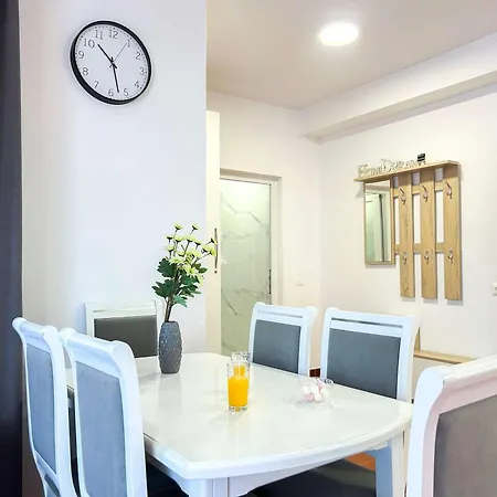 Sunset Mirage Retreat B76 Golem (Tirana)