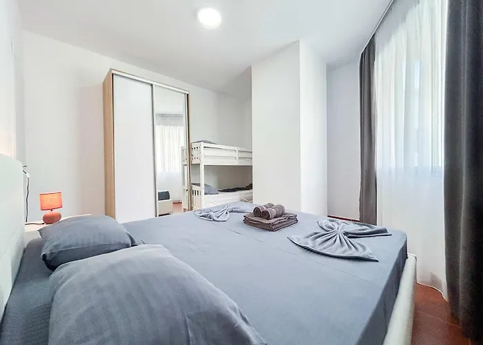 Sunset Mirage Retreat B76 Golem (Tirana)