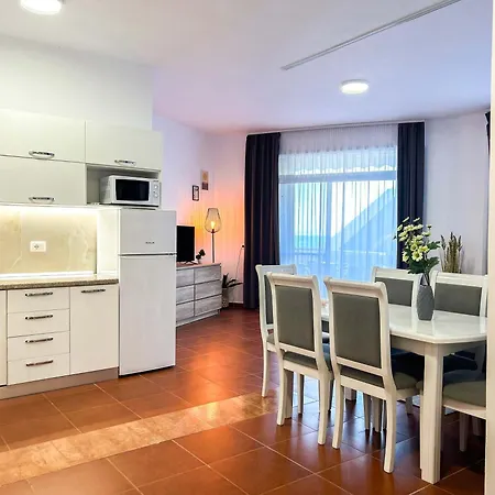 Sunset Mirage Retreat B76 아파트 골렘
